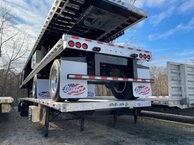 Dorsey 48x102 Combination Flatbed Trailer - Air Ride, Fixed Spread Axle