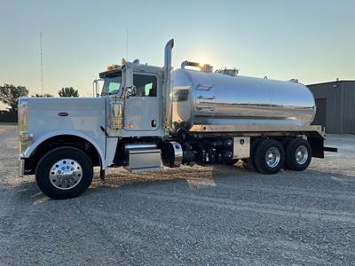 2024 Peterbilt 389 Sewer / Septic Truck - Iron-Vac 4200 Gallon Polished Aluminum Tank Tank Body