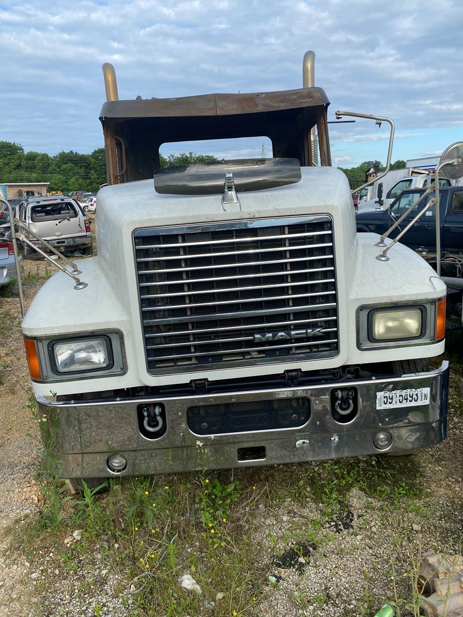 2013 Mack Pinnacle CHU600 Front Bumper For Sale Corinth, MS