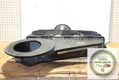 2018 International LT625 Air Cleaner / Air Filter Housing