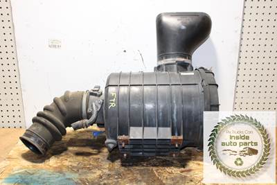 2018 Isuzu FTR Air Cleaner / Air Filter Housing