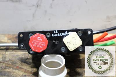 2012 Bendix 5018303 Dash Control Air Valve