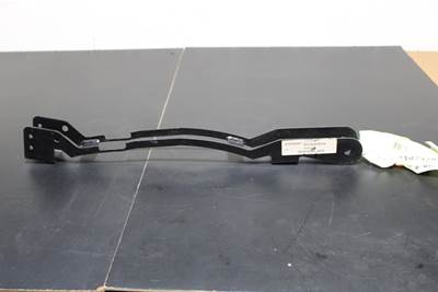 Volvo VNL Side Fairing Bracket