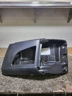 Volvo VNL Bumper End for 2018-2023 VNL LH With Fog light Cutout