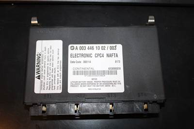 2014 Continental A0034461102/003 Cab Control Module