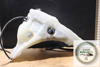 2014 Freightliner Cascadia Coolant Reservoir