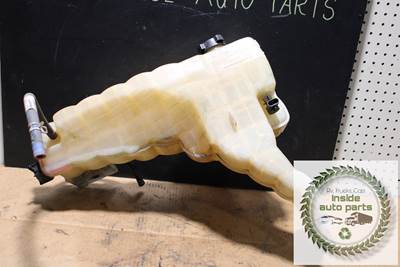 2016 Volvo VNL Coolant Reservoir