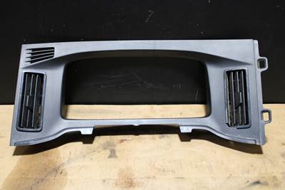 2021 Freightliner Cascadia Dash Panel