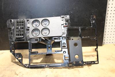 2023 Paccar Dash Panel