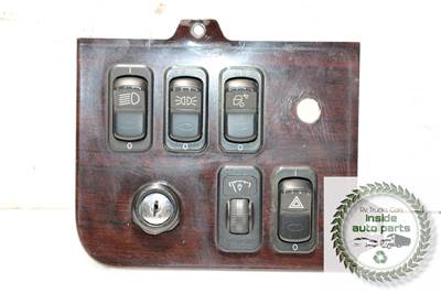 2012 Peterbilt 579 Dash Panel