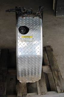 2020 Freightliner Cascadia DEF Tank