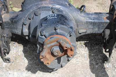 2023 Meritor MD2014X Differential for Mack Anthem Ratio: 2.64