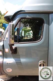 2017 Freightliner Cascadia Driver Side Door