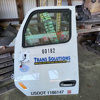 2018 Peterbilt 579 Driver Side Front Door