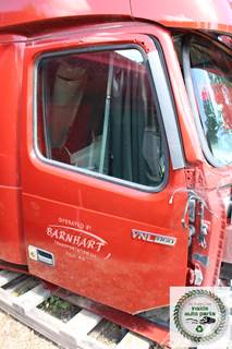 2019 Volvo VNL860 Door