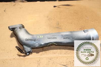 2015 Paccar MX-13 Engine Oil Fill Tube