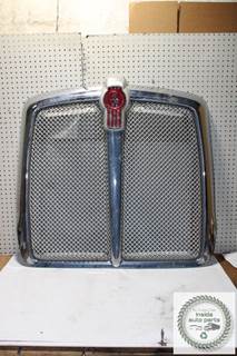 2012 Kenworth T660 Grille with Emblem