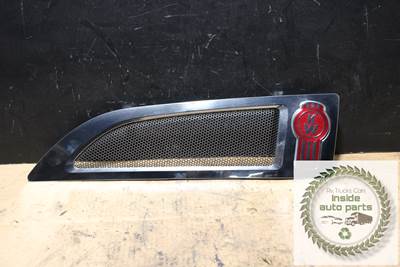 2018 Kenworth T680 Hood Vent Grille