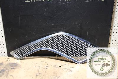 2016 Volvo VNL Hood Side Vent