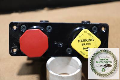 2014 Bendix K059847 from 2014 Peterbilt 579