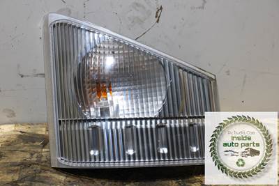 2018 Isuzu FTR Parking Lamp / Turn Signal (RH/ Passenger Side)