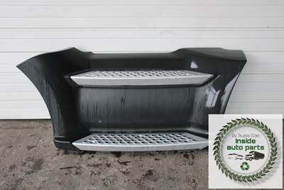 2019 Kenworth T680 Step Fairing LH/ Driver Side