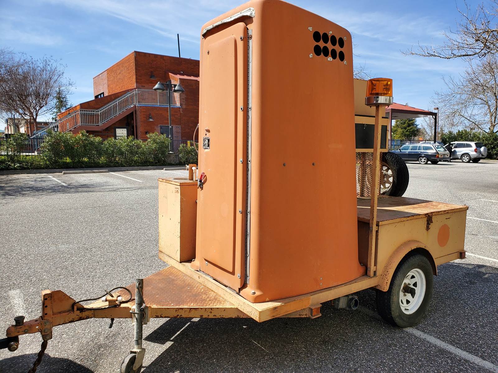 Portable Toilet On Trailer W/ Hand Washing Station For Sale Roseville
