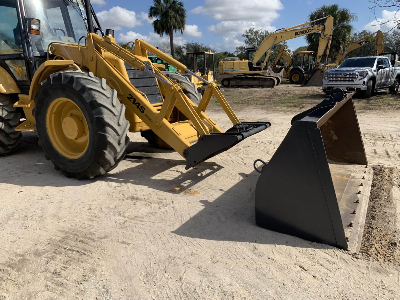 JCB 214S II Backhoe For Sale, 4,800 Hours Lake Wales, FL 12098617