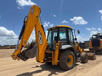 JCB 3CX Backhoe
