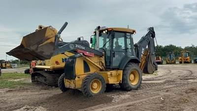 John Deere 310SK Backhoe