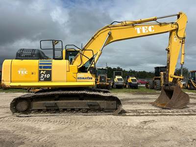 Komatsu PC210LC-11 Excavator