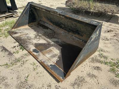 60 INCH UNIVERSAL Bucket