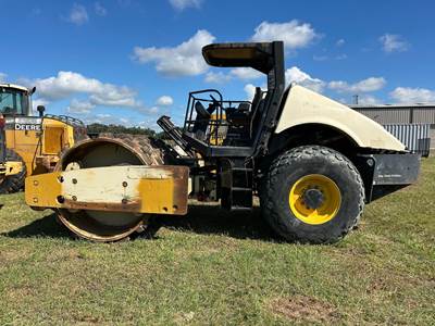 Ingersoll-Rand SD116F TF Smooth Drum Roller Compactor