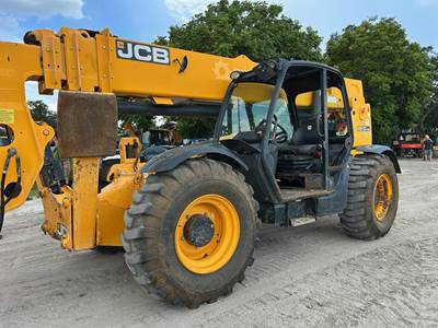 JCB 510-56 Telehandler - 10000lb Capacity, 56ft Lift Height