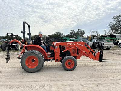 Kubota L3901HST Tractor