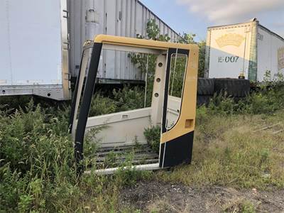 Caterpillar Cab Assembly