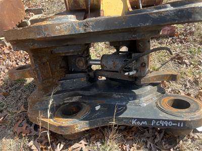 JRB PC490-11 Hydraulic Coupler