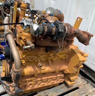 Caterpillar C3.3B 4 cylinder turbo diesel Engine (LOW HOURS)
