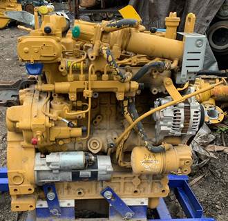 Caterpillar C3.3B 4 cylinder turbo diesel Engine