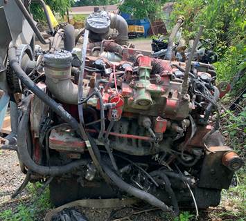 Cummins ISL 6 cylinder turbo diesel Engine