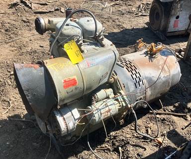 Deutz F2L912 2 cylinder non-turbo diesel engine