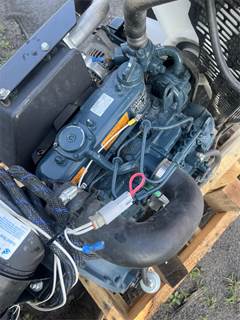 Kubota D1005 Engine
