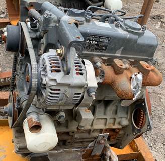 Kubota D1105-ET03 3 cylinder non-turbo diesel engine