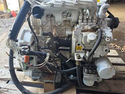Kubota V2003 Diesel Engine EXCELLENT RUNNER Complete Industrial Motor