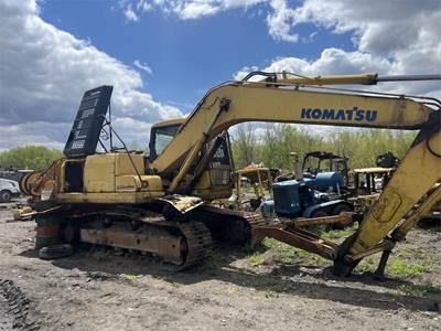 Komatsu PC160LC-7 Excavator