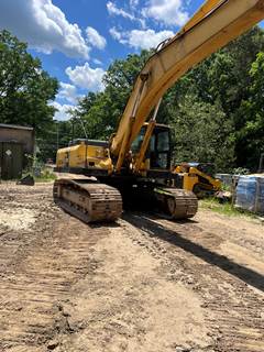 Komatsu PC300-7 Excavator