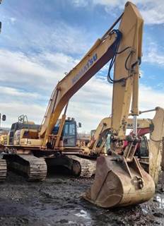 2016 Komatsu PC360LC-11 Excavator