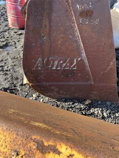 Caterpillar 966G H. AND M Bucket