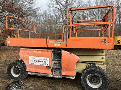 JLG 3394RT Scissor Lift
