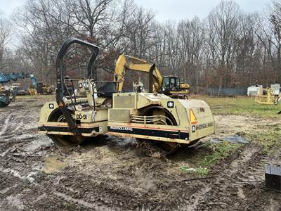 Ingersoll-Rand DD91 Smooth Drum Roller Compactor